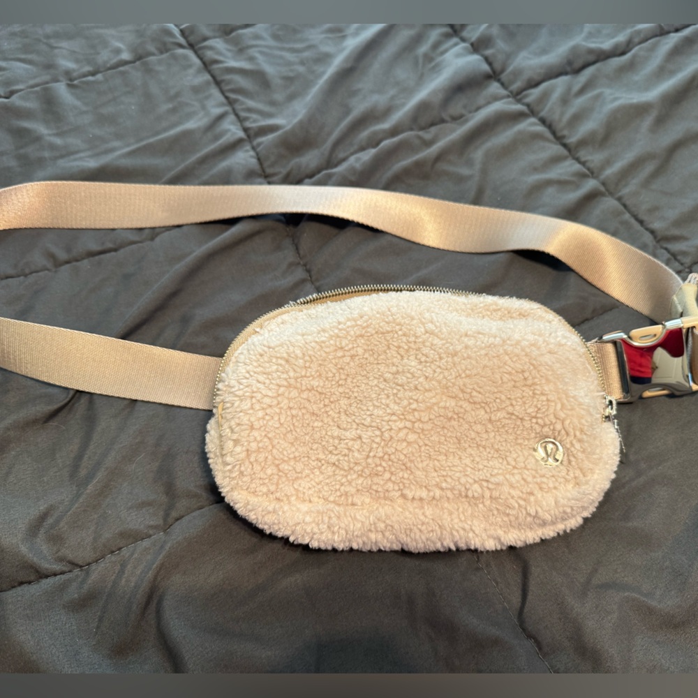 Lululemon Plush Belt Bag